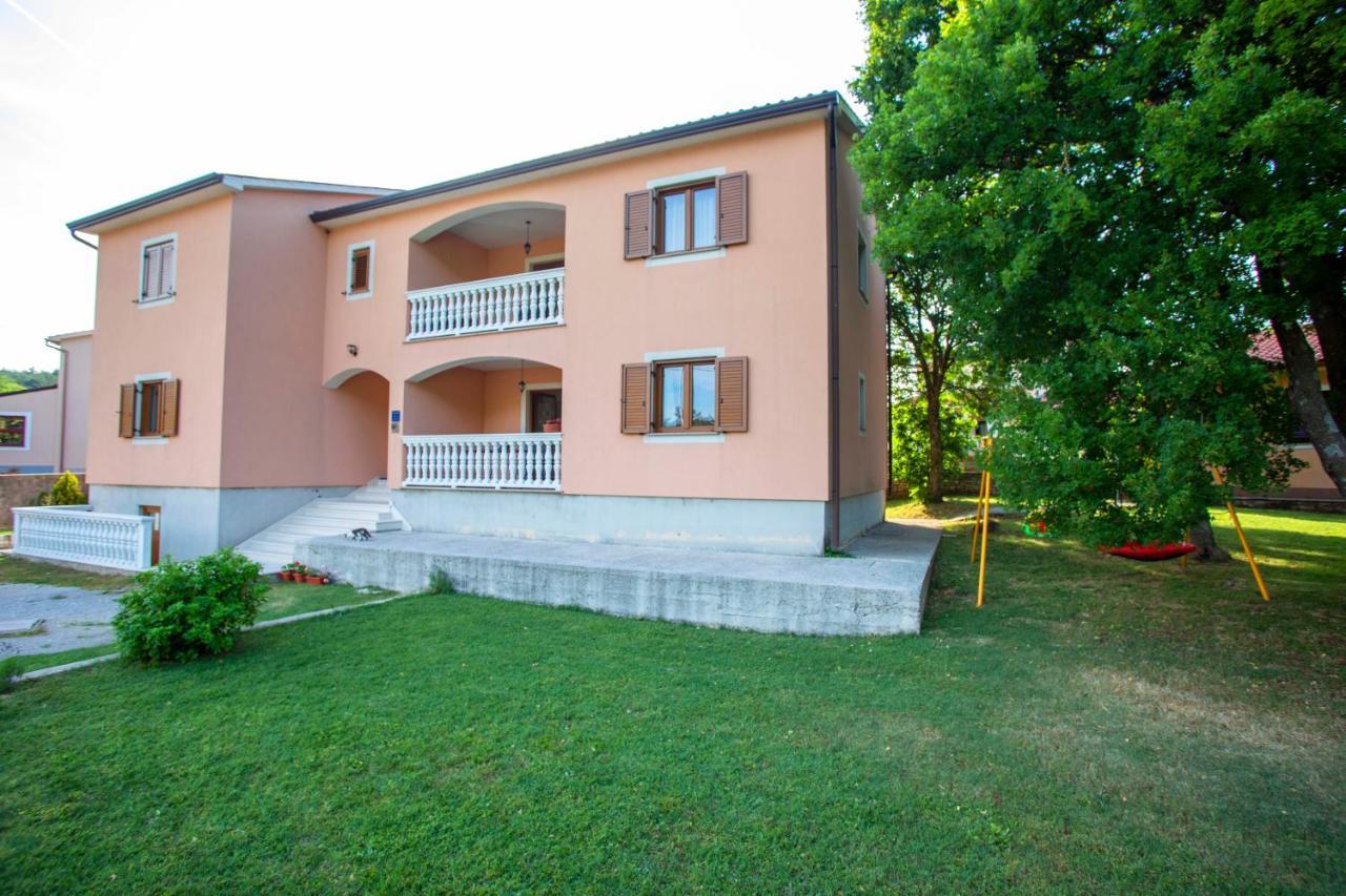 Apartmani Marica Plomin Exterior photo